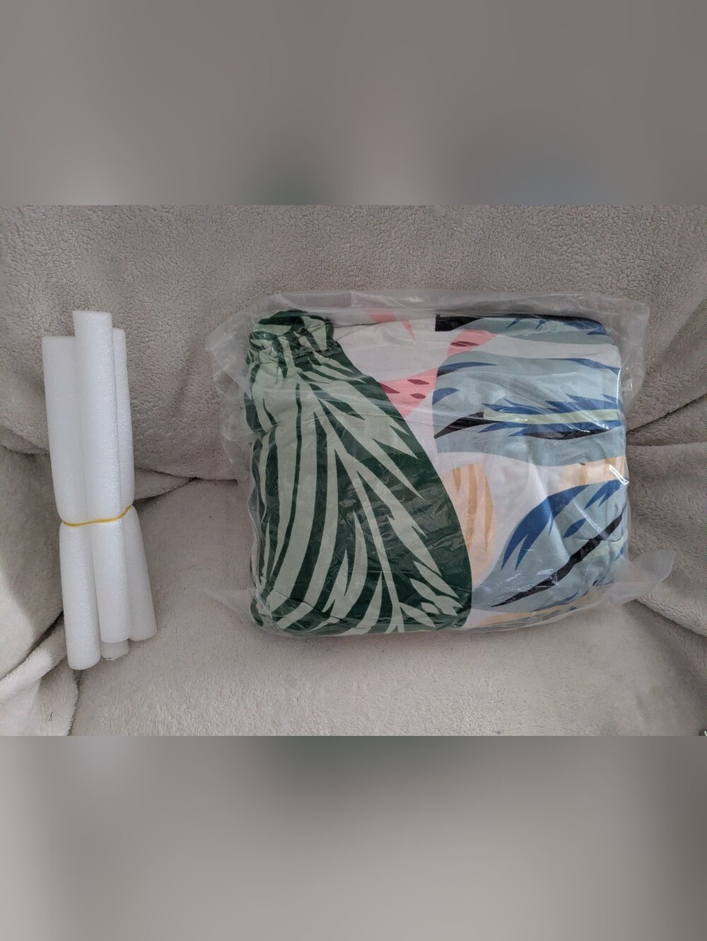 Tropical Leaf Print Duvet Cover - Green, Blue, Peach